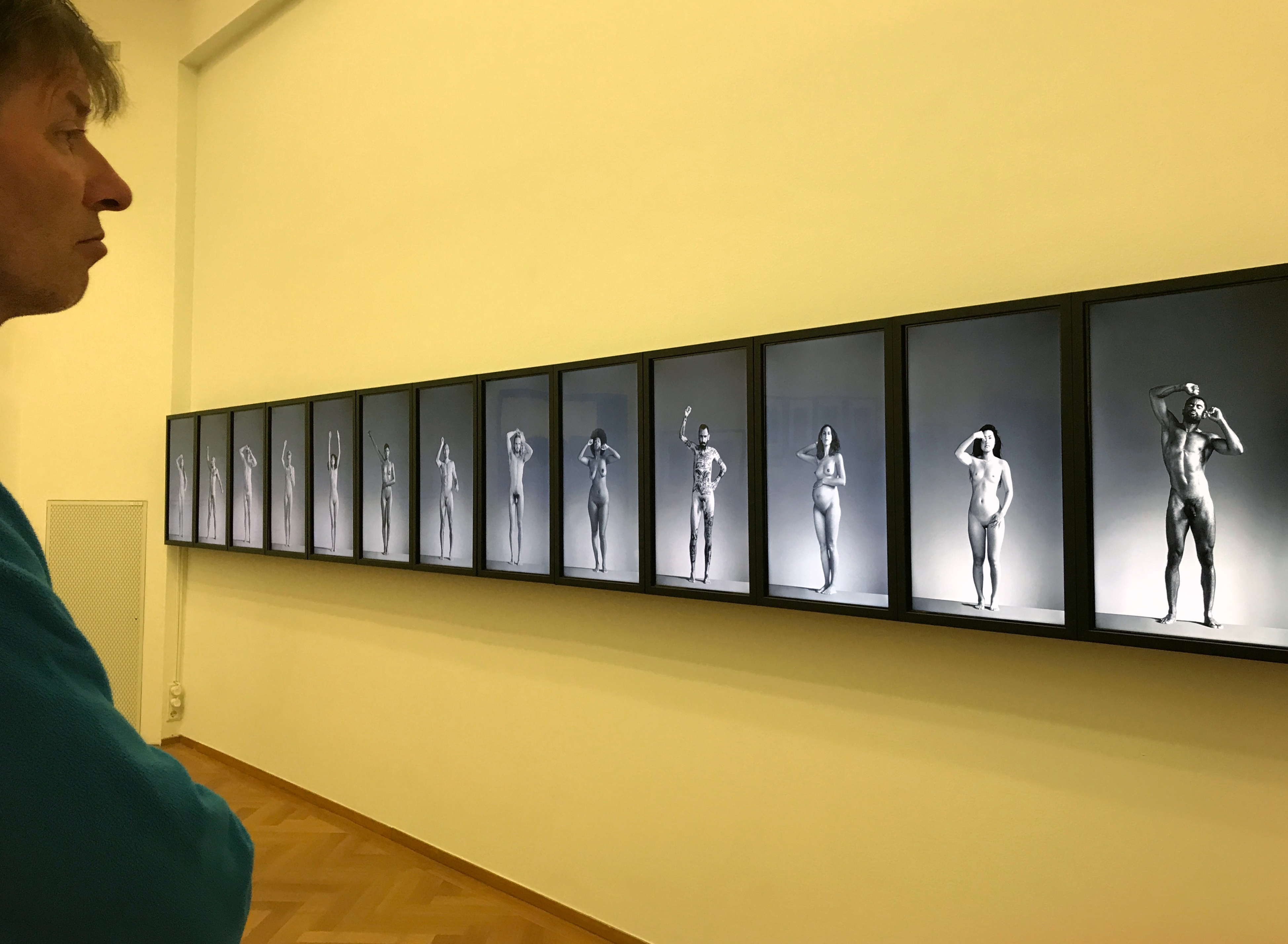 Bezoek dubbelexpositie Erwin Olaf in het Gemeentemuseum Den Haag en het Fotomuseum Den Haag